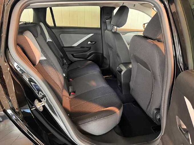 Opel Astra ST 1.2 Turbo 110PS Enjoy