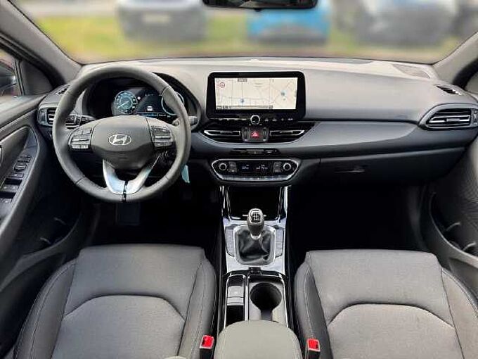 Hyundai i30 Kombi 1.5 T-GDI 140PS Mild-Hybrid Advantage