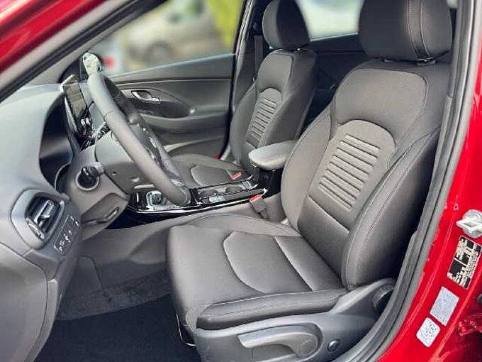Hyundai i30 Kombi 1.5 T-GDI 140PS Mild-Hybrid Advantage