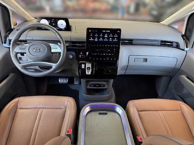 Hyundai Staria 2.2 CRDI 177PS 4WD SIGNATURE *AHK*